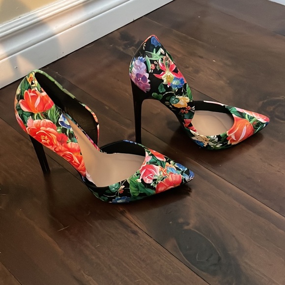 Multi coloured pump 4.5 inches heel - Picture 3 of 4